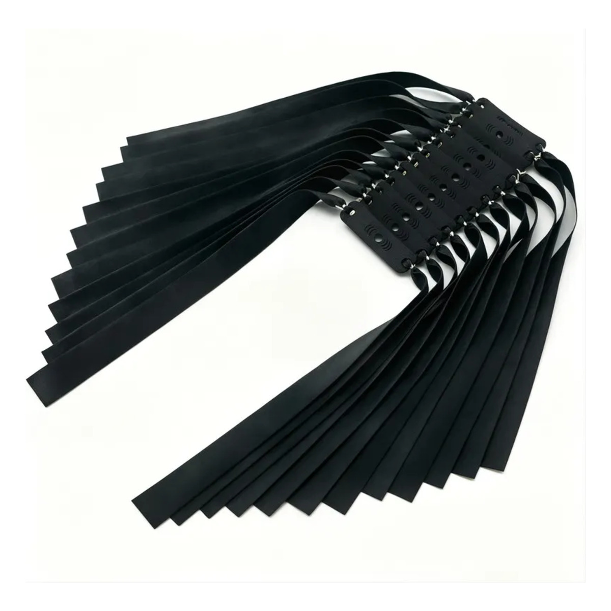 Snipersling Black Master Bandset | Slingshots Switzerland Mehrere Snipersling Black Master Bandsets aus mattschwarzem Latex mit Pouch
